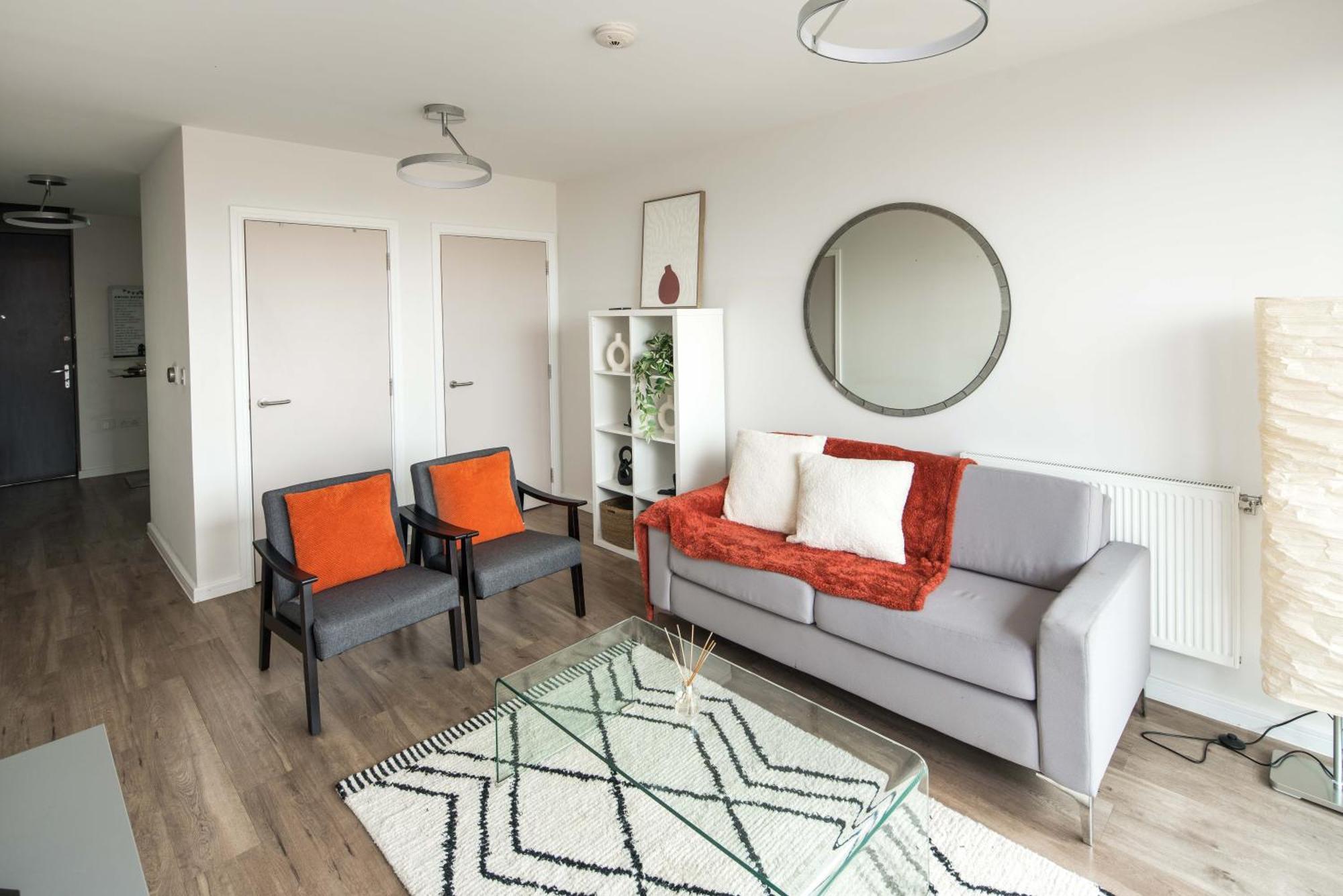 Canning Town -2 Bed Luxury * Londen